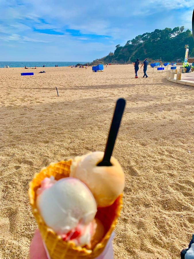 Kelly'S Beach Home Lloret de Mar Buitenkant foto